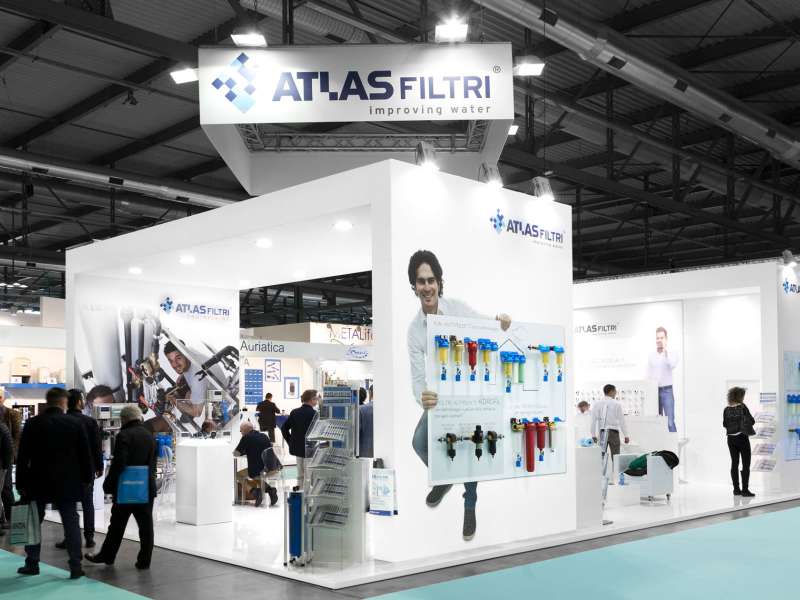 arredamento espositori e banchi personalizzati, fiere all'estero, fiere in italia, noleggio e vendita maxi schermo, touch screen, stand idropittura, stand soppalco, videowall e totem interattivi, olografiche 3d, digital signage, allestimenti fieristici di qualità, made in italy, scenografie personalizzate, concept design in made, exhibit, interior and retail, retail, executive design, espositori fieristici, sistemi di comunicazione per fiere, illuminotecnica, teche oleografiche, info point, alto valore aggiunto, progettazione visual 3D, stampa digitale grande formato, servizio grafica personalizzata, hostess, sistema audio video, progetti d'autore, allestimenti per eventi e convention, allestimenti per eventi speciali, allestimenti fieristici personalizzati, totem interattivo e multimediale, form allestimenti milano, form the creative group, form group, form