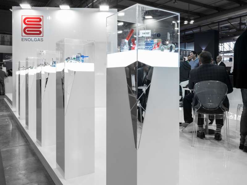 soluzioni personalizzate, progettazione, stand laccati, allestimenti fieristici di qualità, made in italy, executive design, chiavi in mano 100%, illuminotecnica, processi espositivi, sistema audio video, design e architettura contemporanea, progetti d'autore, allestimenti fieristici personalizzati, ledwall, form allestimenti milano, form the creative group, form group, form