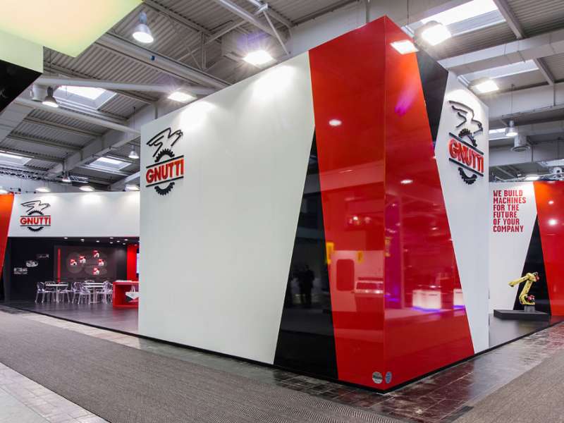 fiere all'estero, stand idropittura, stand soppalco, made in italy, stand su misura, totem multimediali, progettazione visual 3D, servizio grafica personalizzata, progetti d'autore, concept e design, allestimenti fieristici personalizzati, noleggio totem, form the creative group, form group