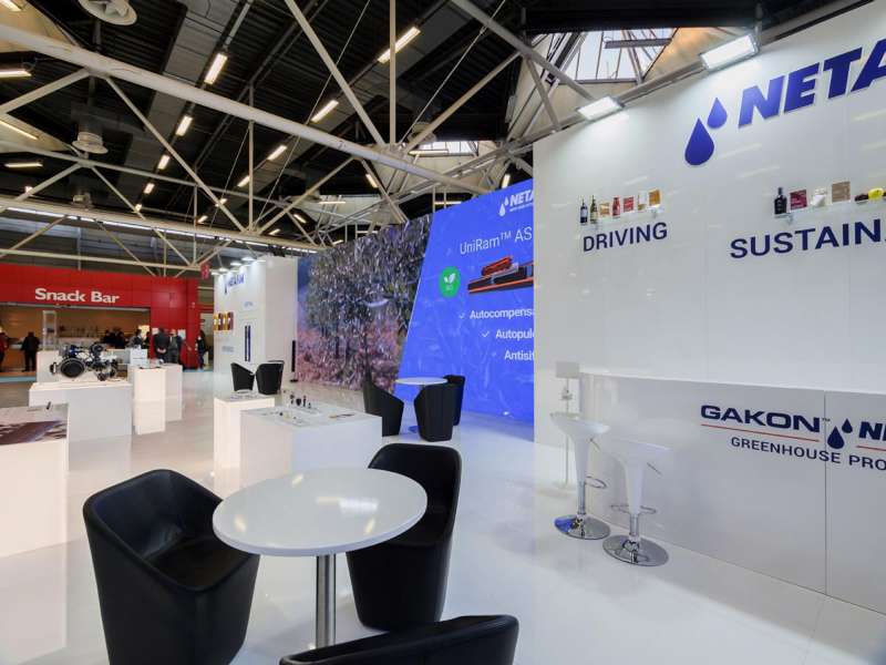 contract, arredamento espositori e banchi personalizzati, fiere in italia, noleggio e vendita maxi schermo, soluzioni altamente personalizzate, teche olografiche, creazioni, stand laccati, allestimenti fieristici personalizzati, ledwall
