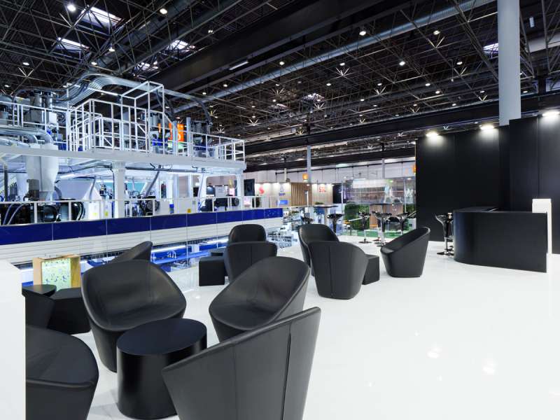 fiere all'estero, soluzioni personalizzate, fiere in italia, noleggio e vendita maxi schermo, soluzioni altamente personalizzate, stand soppalco, stand laccati, concept design in made, executive design, design e architettura contemporanea, ledwall