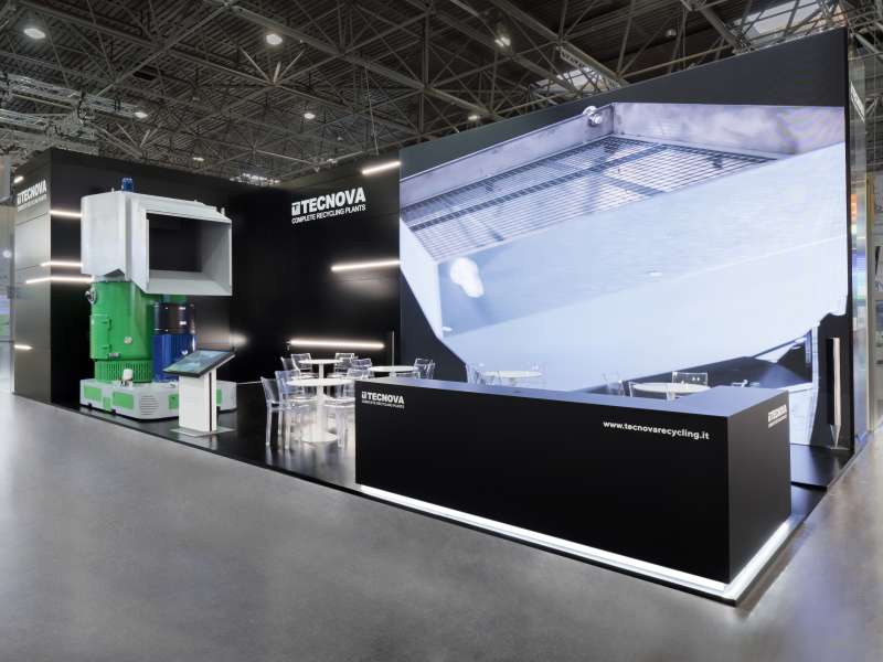 fiere all'estero, soluzioni personalizzate, noleggio e vendita maxi schermo, stand laccati, concept design in made, espositori fieristici, sistemi di comunicazione per fiere, concept e design, allestimenti fieristici personalizzati, ledwall
