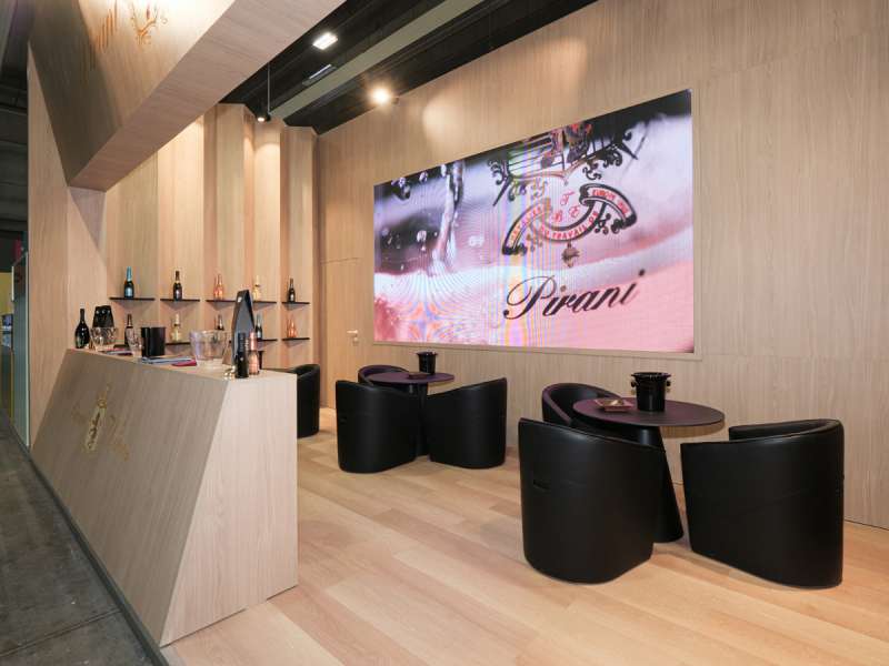 realizzazione interni, fiere in italia, allestimenti fieristici di qualità, made in italy, espositori fieristici, alto valore aggiunto, sistema audio video, design e architettura contemporanea, concept e design, ledwall, form the creative group, form group