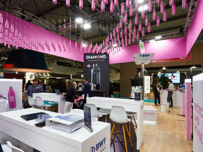 fiere in italia, progettazione, stand su misura, ledwall, form allestimenti milano, form the creative group, form group, form, stand fiere, allestimento stand, fiere stand, progetto stand fieristico, noleggio allestimenti stand, allestimenti fieristici personalizzati