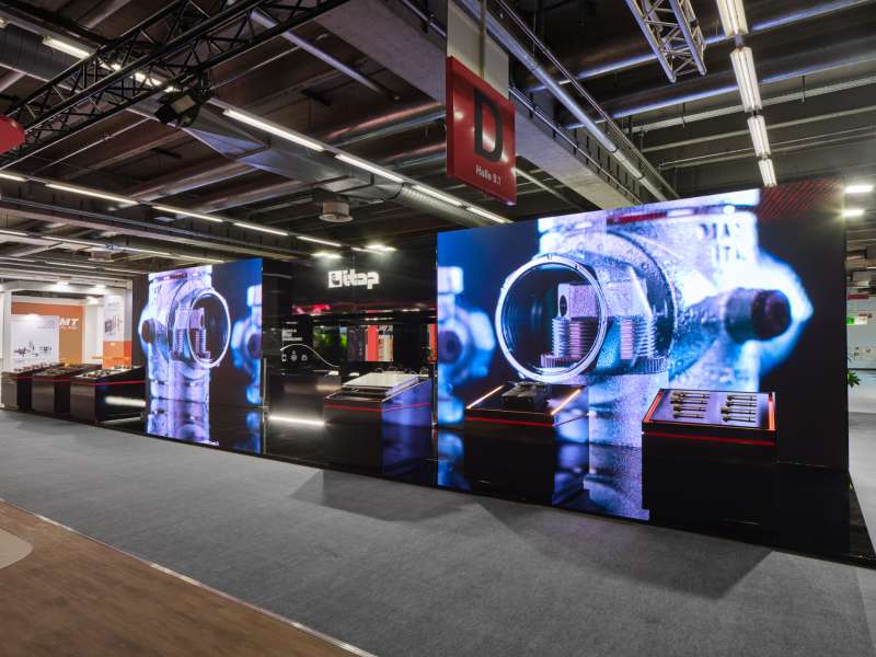 fiere all'estero, ledwall, form group, percorso espositivo , allestimento immersivo