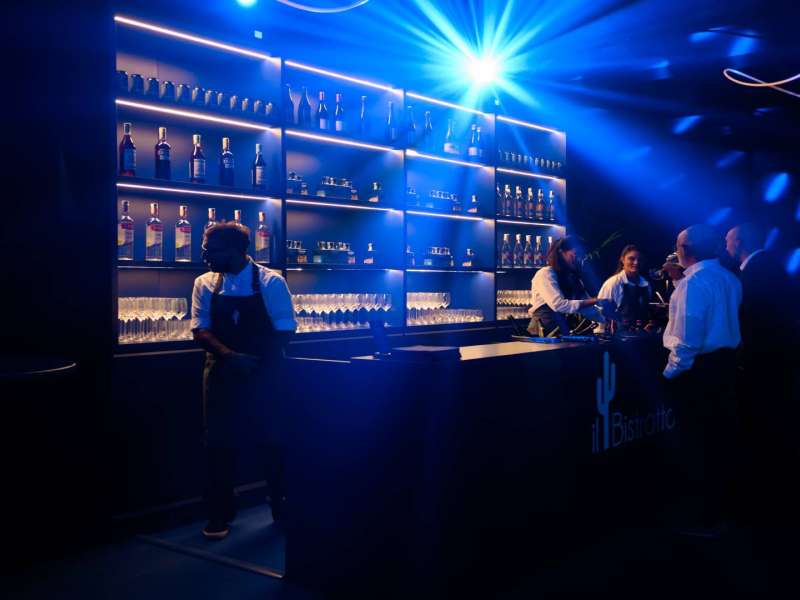 soluzioni altamente personalizzate, creazioni, alto valore aggiunto, allestimenti per eventi speciali, form the creative group