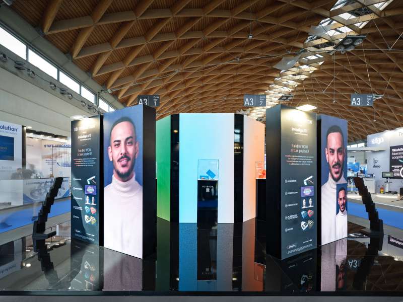 soluzioni personalizzate, made in italy, chiavi in mano 100%, alto valore aggiunto, concept creativi, sistema audio video, progetti d'autore, allestimenti fieristici personalizzati, ledwall, form group, stand fieristici innovativi, percorso espositivo , allestimento immersivo